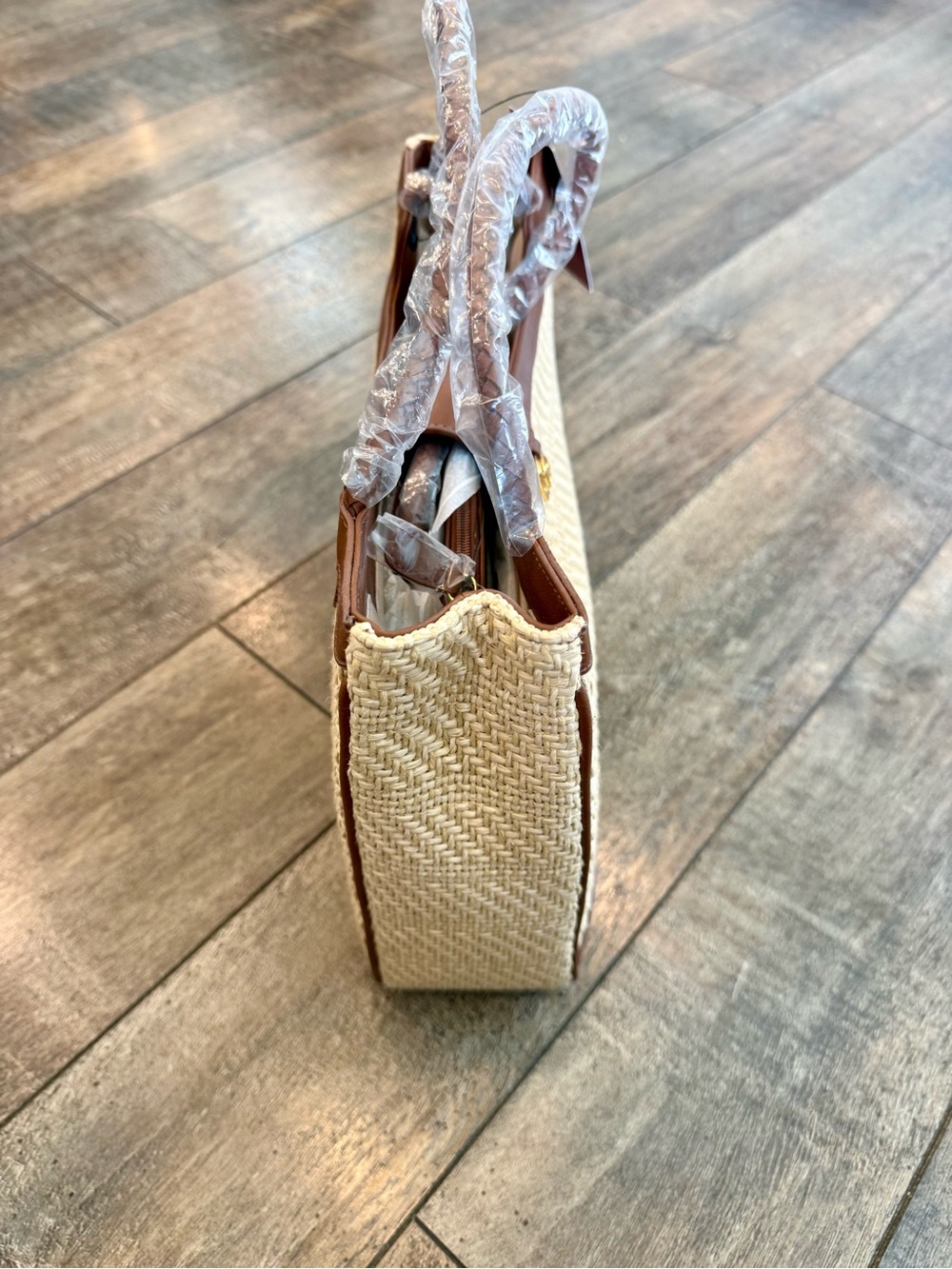 Vintage Etienne Aigner Woven Straw Tote Bag in Brown & Cream - Picture 4 of 9